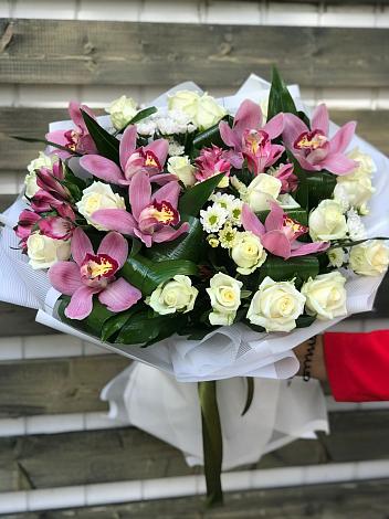 Букет цветов из: Розы и Хризантемы в Темижбекской