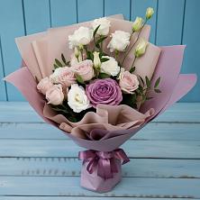 Букет цветов из:  Розы и Лизиантусы в Темижбекской