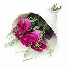 Букет цветов из:  Розы в Темижбекской