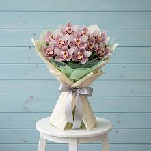 Букет цветов из:  Орхидеи и Розы в Темижбекской