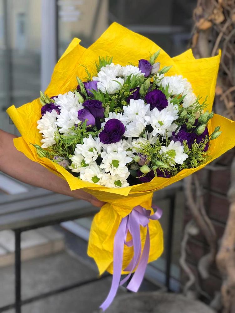 Букет цветов из: Ирисы, Хризантемы и Ромашки в Темижбекской