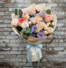Букет цветов из:  Розы, Лизиантусы и Гвоздики #REPLACE_PRED# Темижбекской