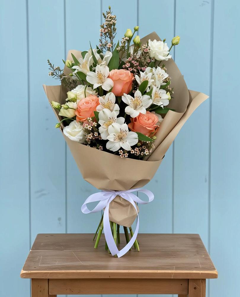 Букет цветов из: Альстромерии, Лизиантусы, Розы и Хризантемы в Темижбекской